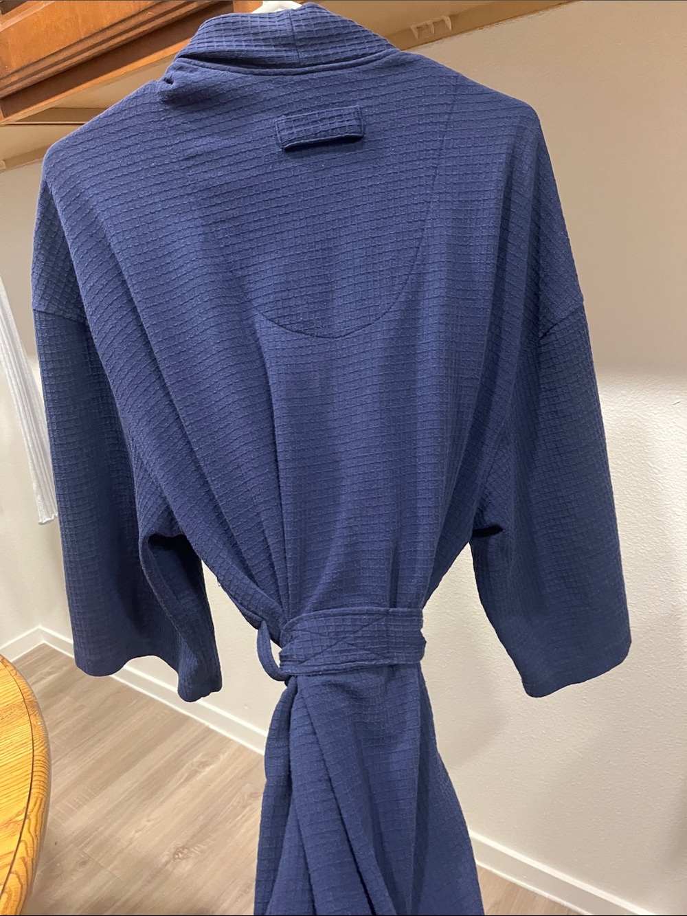 Izod Navy Waffle-Knit Shawl-Collar Robe - Picture 6 of 6